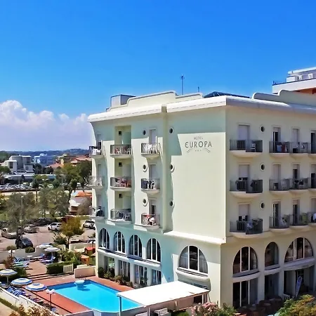 Europa 3*